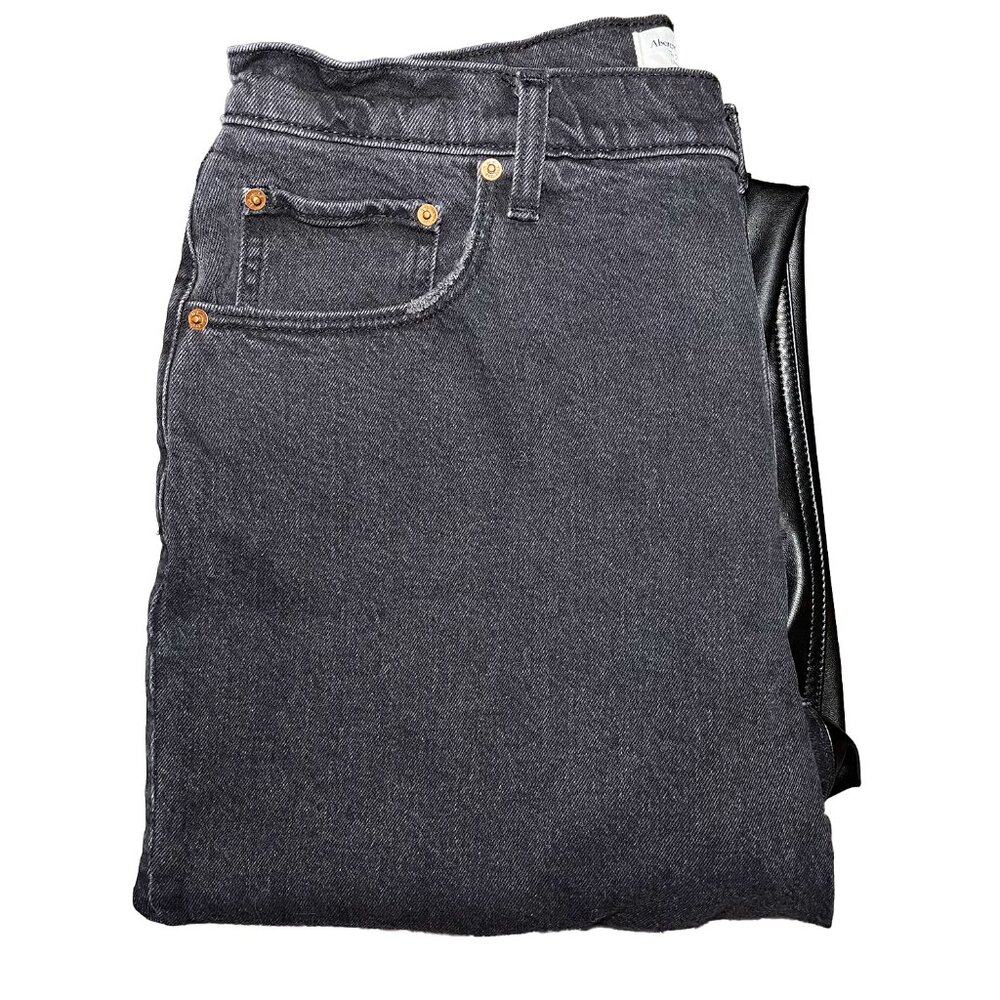 Abercrombie Women's Mixed Fabric Ultra High Rise 90s Straight Jean 14/33 Black - Picture 12 of 12